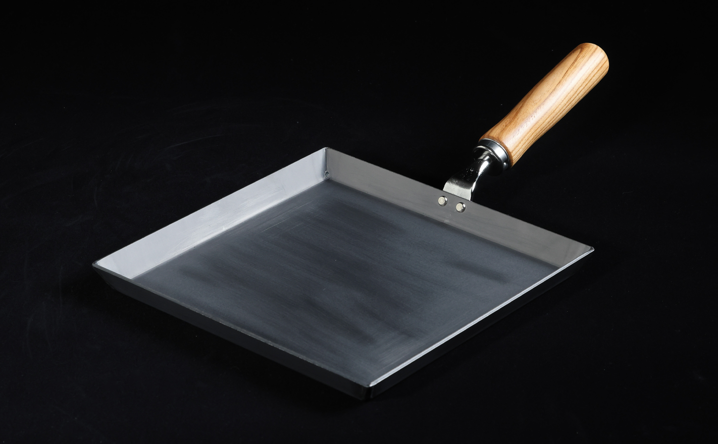 燕三条の技が息づく、新たなスタンダード「Cadono（カドノ）極厚『角』フライパン」誕生の物語